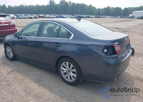 2017 Subaru Legacy 2.5I Premium z USA, uszkodzony, nr VIN 4S3BNAF67H3050285